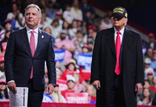 דונלד טראמפ, סטיב ויטקוף (צילום: REUTERS/Brian Snyder)