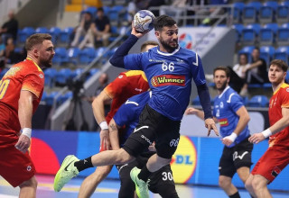 יואב לומברוזו שחקן נבחרת ישראל בכדוריד (צילום: אתר רשמי, סורין פנה, איגוד הכדוריד)