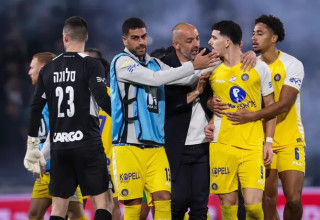 הגב הכי חזק שלו. לאזטיץ' עם תורג'מן (צילום: מאור אלקסלסי)