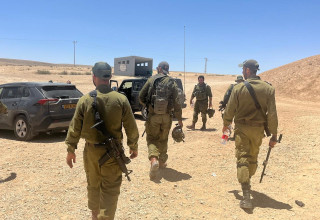 צוערי קורס קצינים (צילום: אבי אשכנזי)