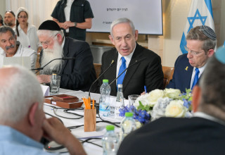בנימין נתניהו בישיבת הממשלה (צילום: מעיין טואף, לע"מ)