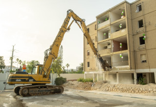 אירוע ההריסה (צילום: ולדימיר ביחובסקי)