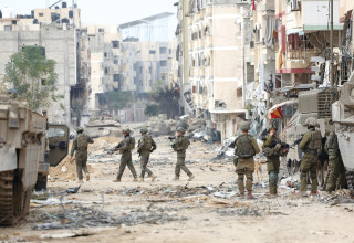 חיילי צה"ל בעזה - מלחמת חרבות ברזל (צילום: רויטרס)