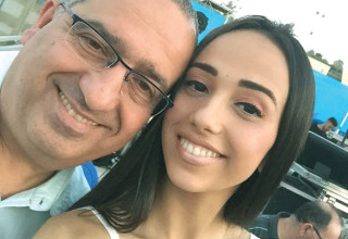 סיון אלקבץ ז"ל ואבי שמעון  (צילום: באדיבות המשפחה)