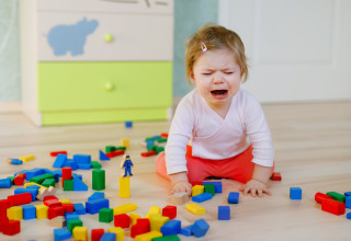 תינוק בגן. הסימנים לעתים עקיפים (צילום: שאטרסטוק)