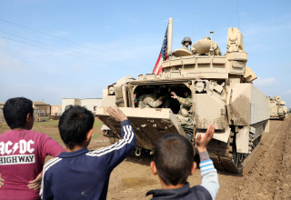 כוחות אמריקאיים בסוריה (צילום: REUTERS/Orhan Qereman)