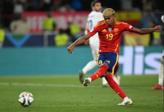 השפלה. לאמין ימאל (צילום: אימג'בנק  GettyImages)