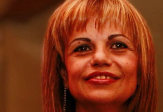 אתי כהן ז"ל, נהרגה בפגיעת הטיל האיראני ברמת גן (צילום: באדיבות המשפחה)