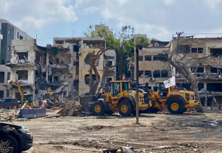 ההרס בת"א מפגיעת טיל איראני (צילום: אבשלום ששוני)