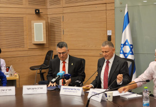 יולי אדלשטיין, גדעון סער (צילום: אברהם בלוך)
