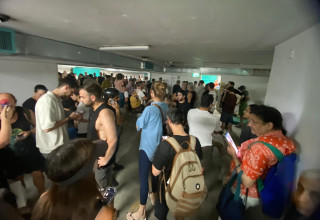 מקלט תת קרקעי בבזל, תל אביב (צילום: אבשלום ששוני)