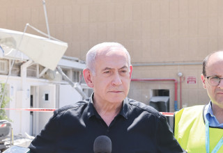 בנימין נתניהו בסורוקה (צילום:  מרק ישראל סלם, פול)