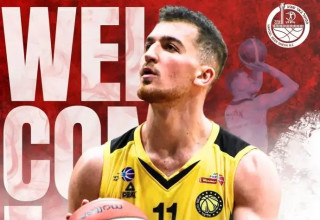 פרק חדש בקריירה. אייזיק (צילום: אתר רשמי, האתר הרשמי של הפועל באר שבע)