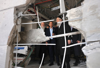 הרצוג בביקור בזירת הנפילה בתל אביב (צילום:  חיים צח לע"מ)