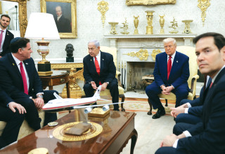 נתניהו ורון דרמה בבית הלבן (צילום: רויטרס)