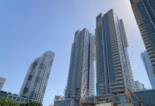 מגדלי מגורים בתל אביב (צילום: אבשלום ששוני)
