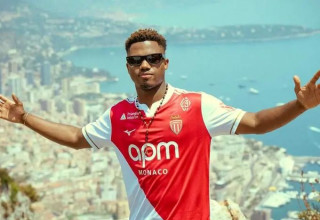 אנסו פאטי במדי מונאקו (צילום: אתר רשמי, האתר הרשמי של מונאקו)