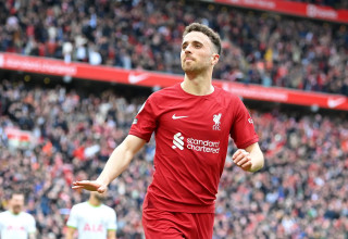 דיוגו ז'וטה במדי ליברפול (צילום: GettyImages, Michael Regan)