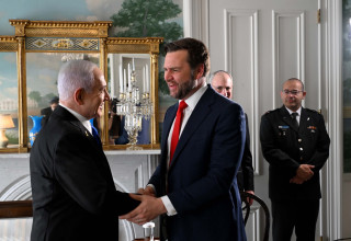 בנימין נתניהו וג'יי די וואנס (צילום: אבי אוחיון לע"מ)