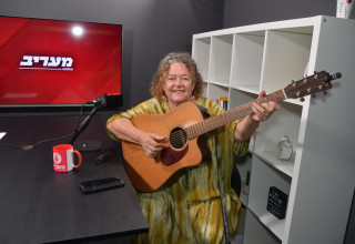 לאה שבת (צילום: אבשלום ששוני)