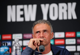 לואיס אנריקה, מאמן פריז סן ז'רמן (צילום: GettyImages)