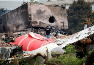 התרסקות המטוס בהודו (צילום: REUTERS/Adnan Abidi/File Photo)