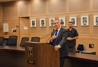 ח"כ יולי אדלשטיין (צילום: אברהם בלוך)