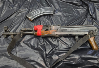 נשק מסוג קלאצ'ניקוב - אילוסטרציה  (צילום: דוברות המשטרה)