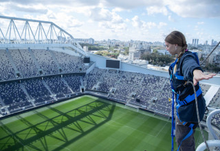 אמא'לה. בנג'י על גג SkyField בלומפילד תל אביב (צילום:  מתן צינמון)