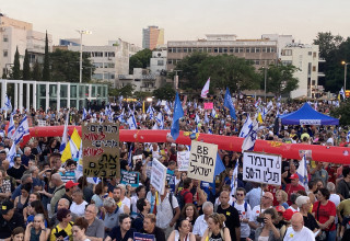 משפחות חטופים בהפגנה, 24.07.25 (צילום: אבשלום ששוני)