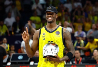 MVP. הייז-דייויס (צילום: רויטרס)