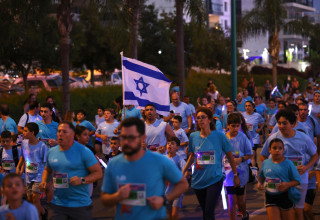 מרוץ הלילה של פתח תקווה (צילום: Sportphotography)