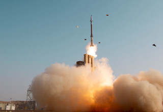 שיגור, מערכת קלע דוד (צילום: אגף דוברות וקשרי ציבור במשרד הביטחון)