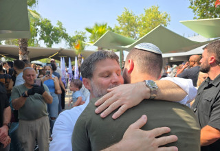 שר האוצר בצלאל סמוטריץ׳ בגיוס בנו בניה לגבעתי (צילום: ללא)
