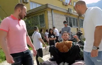 מתמודדי "המירוץ למיליון" בסיטואציה אנטישמית (צילום: צילום מסך קשת 12)