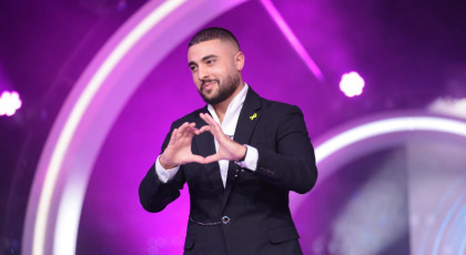 אור בן דוד בכניסה לבית "האח הגדול" (צילום: מיכה לובטון)