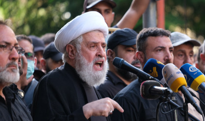 נעים קאסם נואם (צילום: gettyimages)