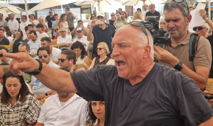 אייל אשל זועק על סמוטריץ' (צילום: אבי רוקח)