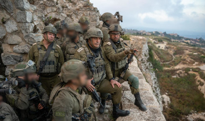 אייל זמיר במבצר הבופור בלבנון (צילום: דובר צהל)