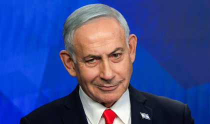 בנימין נתניהו (צילום: RONEN ZVULUN / POOL / AFP via Getty Images)