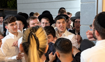 תיעוד המהומות במודיעין (צילום: שימוש לפי סעיף 27 א',איור: מעריב אונליין)