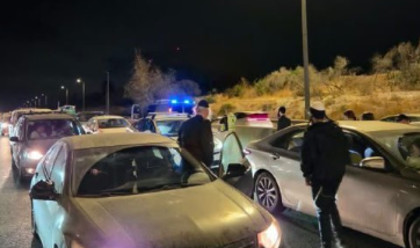 מעצר החשודים סמוך לכביש 1 (צילום: שימוש לפי סעיף 27א')