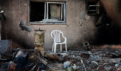 טבח השבעה באוקטובר בקיבוץ כפר עזה (צילום: REUTERS/Evelyn Hockstein)