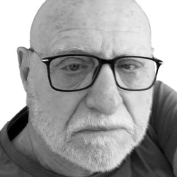 יוסי שניר צילום: ללא