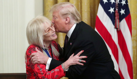 מרים אדלסון, דונאלד טראמפ (צילום: רויטרס)