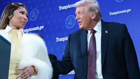 ניקי מינאז' ודונלד טראמפ (צילום: Win McNamee/Getty Images)
