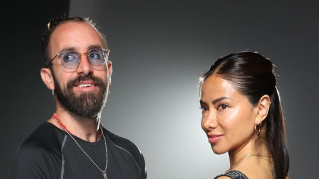 מתן בלו ובת הזוג החדשה (צילום: רפי דלויה)