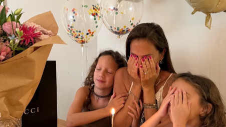 מיכל פעילן חוגגת 40 עם ילדיה (צילום: רשתות חברתיות)