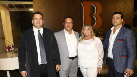 יקי, נורית, מוטי ואורן כוזהינוף  (צילום: רפי דלויה)