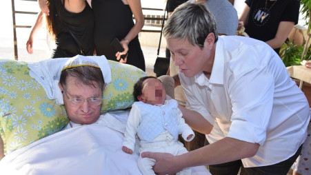 לבנה זוהרים (צילום: אמנון שיליאן)